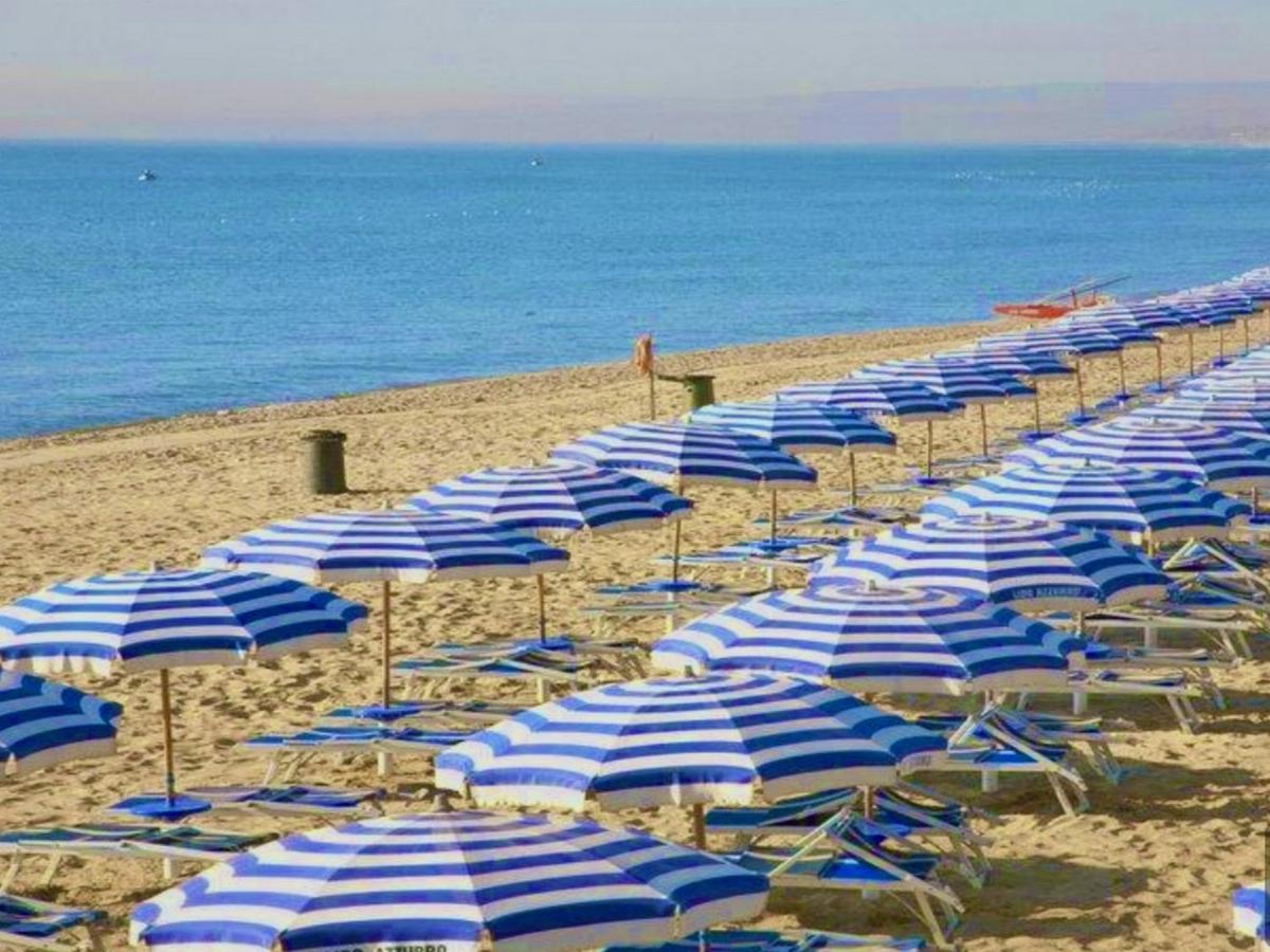 Villaggio Albergo Internazionale La Plaja Catania-Fontanarossai nemzetközi repülőtér Kültér fotó