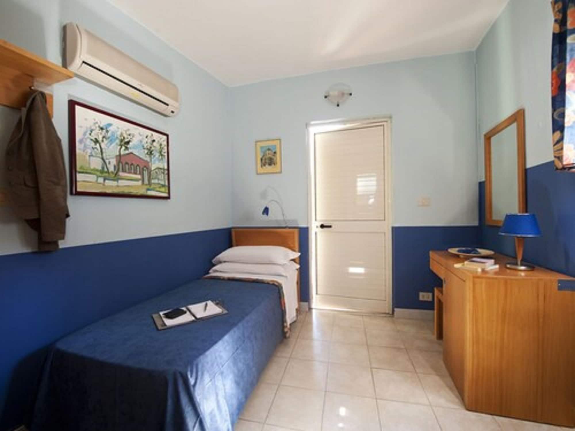 Villaggio Albergo Internazionale La Plaja Catania-Fontanarossai nemzetközi repülőtér Szoba fotó